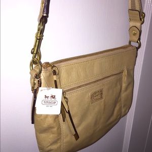 Coach Poppy Leather Swing Pack