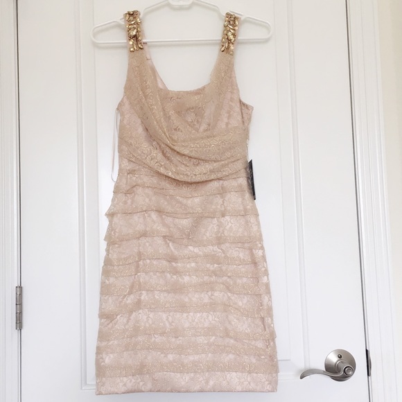 Golden lace dress!