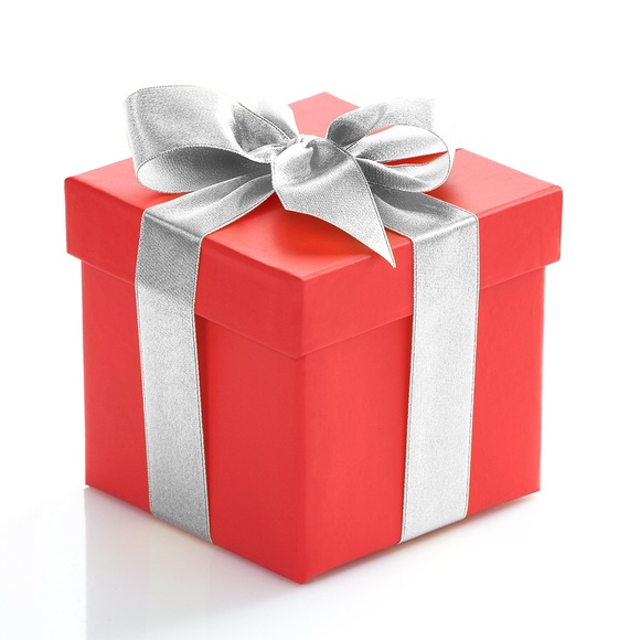 Free gift with every purchase of two jewelry items - Picture 1 of 1