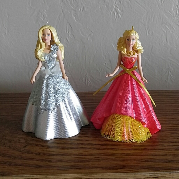 Hallmark 2015 Celebration Barbie Ornament Set - Picture 4 of 4