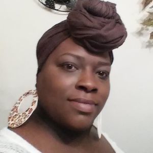 Meet your Posher, Deidre