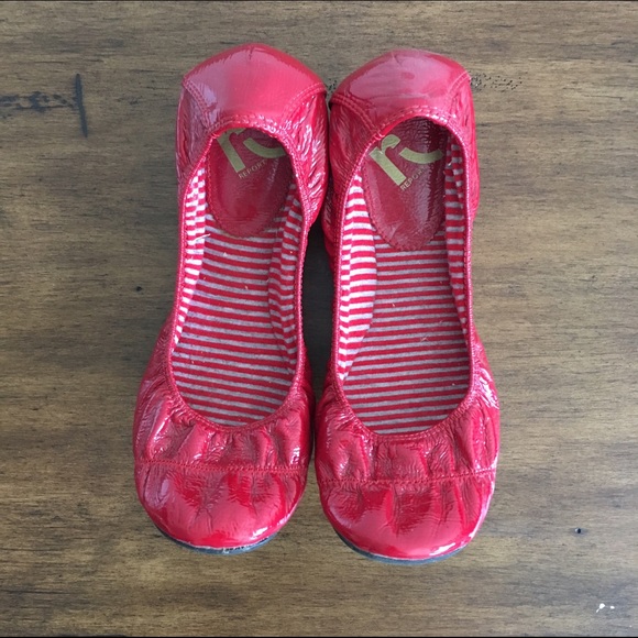 Report red flats