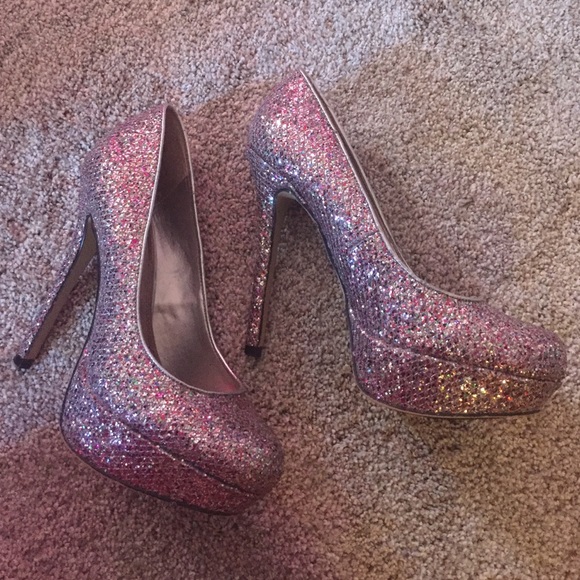 Multicolor heel size 8