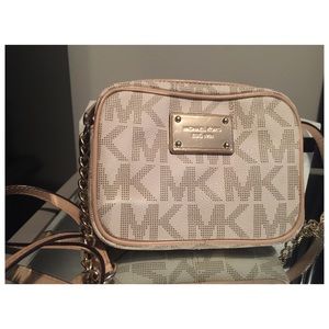 Michael Kors Jet Set Crossbody