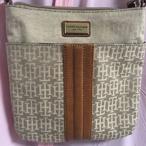 Tommy Hilfiger Cross body