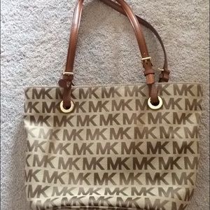 Michael Kors purse