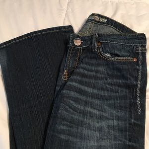 Semi Destressed Buckle Jeans