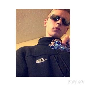 Meet your Posher, Vance