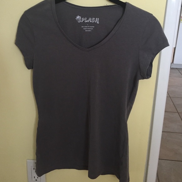 Short sleeve fitted tee shirt