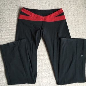 Lululemon dark grey yoga pants