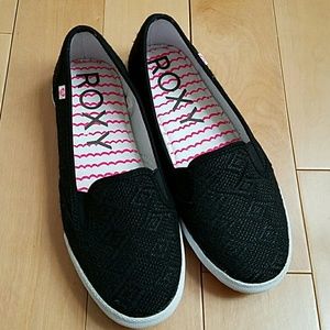 New Black Roxy slip on sneakers