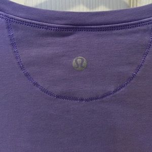 Lululemon top