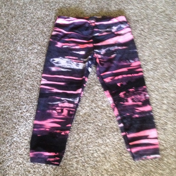 Calvin Klein capris