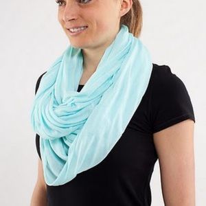 lululemon twist & shout infinity scarf