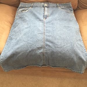 AVENUE BLUES Ladies denim skirt