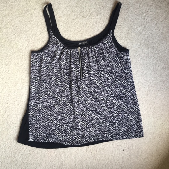 🌼Express Woven Front Tank