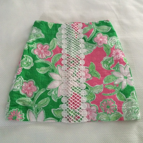 Lilly Pulitzer A-line Skirt, Size 4. - Picture 1 of 2