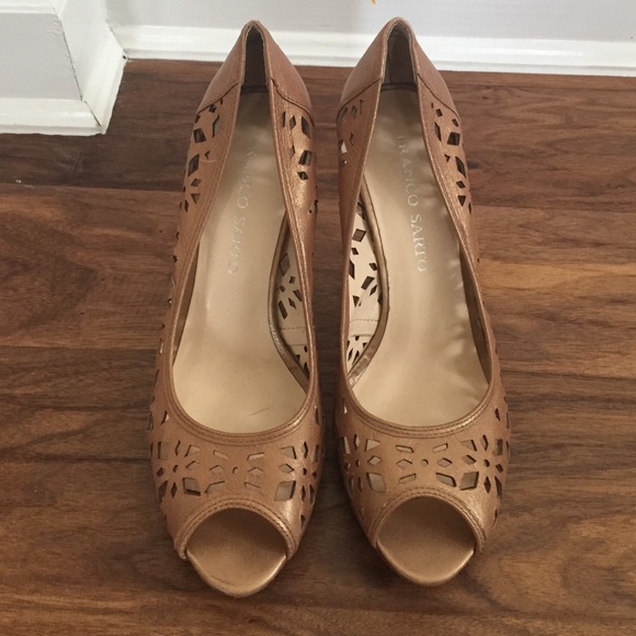 Size 9 metallic Franco Sarto peep toe