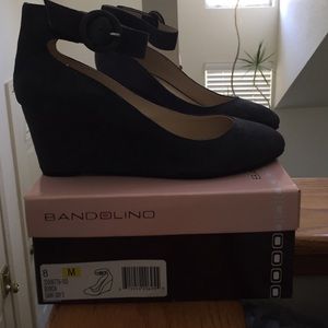 Bandolino Dk Grey Suede Leather Ankle Strap Wedges