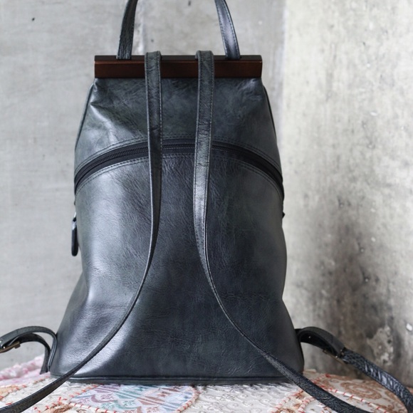 RENGAYA Leather Backpack