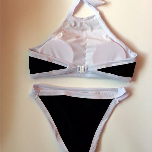 SW 138 black and white Bikini set - Picture 3 of 4