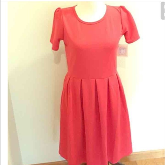 Lularoe coral Amelia NWT