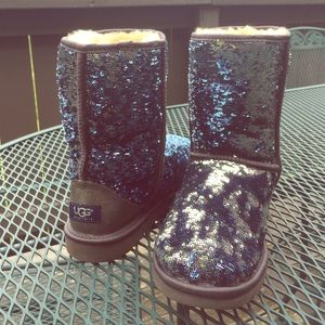 size 9 grey and silver sequin Classic Uggs