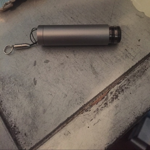 Rowkin wireless ear bud - Picture 3 of 3