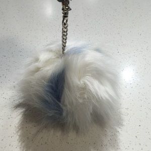 Furry key chain white/ baby blue