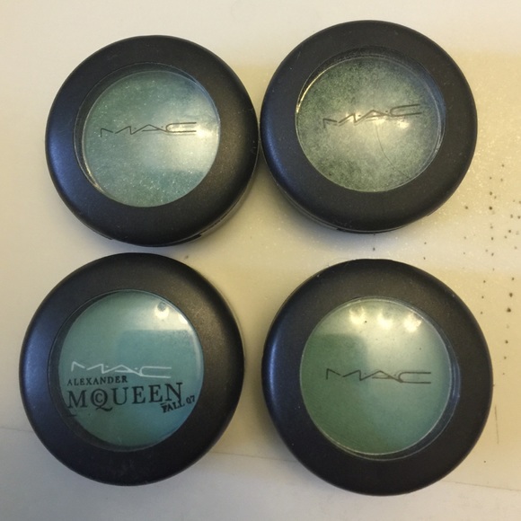 MAC Cosmetics -  lot of 4 teal-toned eyeshadows