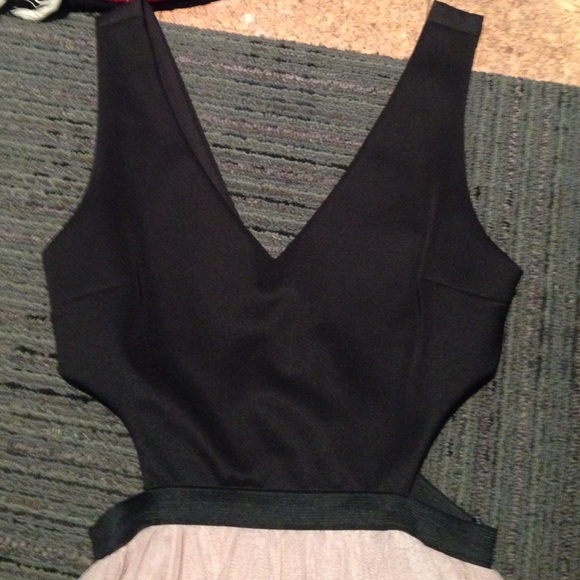 Black with pink tool bottom cut out dress - Picture 3 of 3