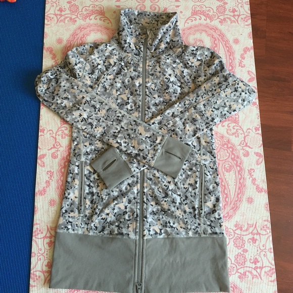 ✂️sale✂️Lululemon asana jacket