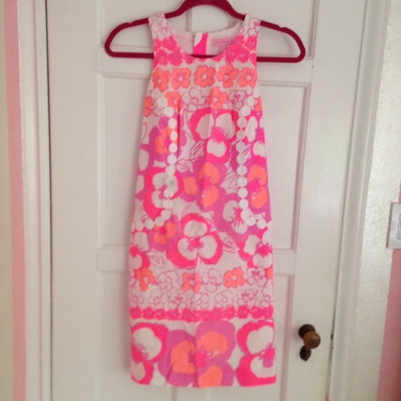 Lilly Pulitzer size 2 shift dress. NWOT