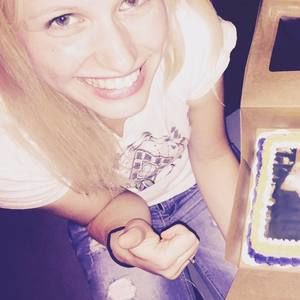 Meet your Posher, Laine