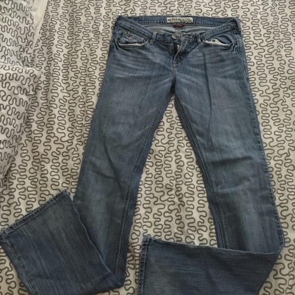 Blue jeans stretch