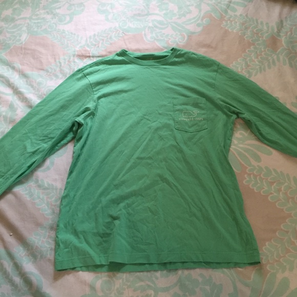 Vineyard vines green pocket long sleeve t.