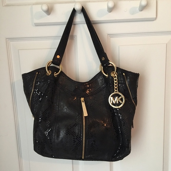 Authentic Micheal Kors Purse