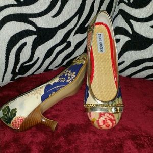 Steve Madden floral kitten heels