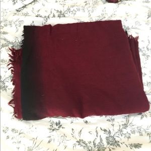 Aritzia black/burgundy ombré blanket scarf