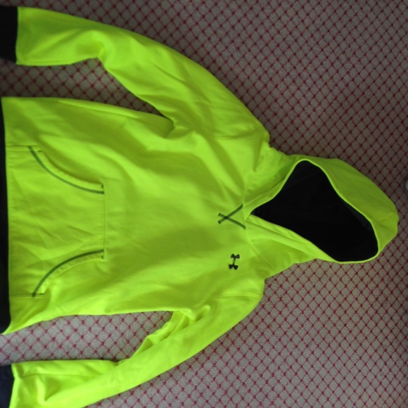 Neon Under Armour sweatshirt EUC!