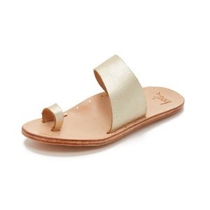 NIB beek platinum finch sandals