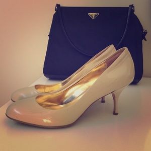 Knife patent leather Coach pumps