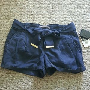 BNWT Juicy Couture medium waist boyfriend short
