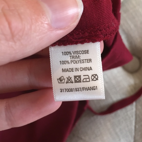 Crimson on shoulder dress w/ rose shoulder detail - Picture 3 of 3