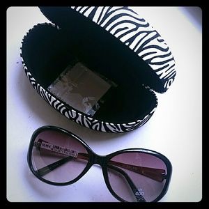 Pretty sunglasses (zebra case included)