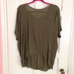 Cute loose long top in Olive Green size XS/S
