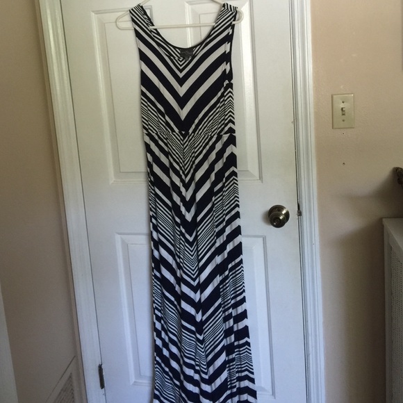 Sleeveless maxi