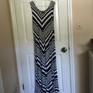 Sleeveless maxi