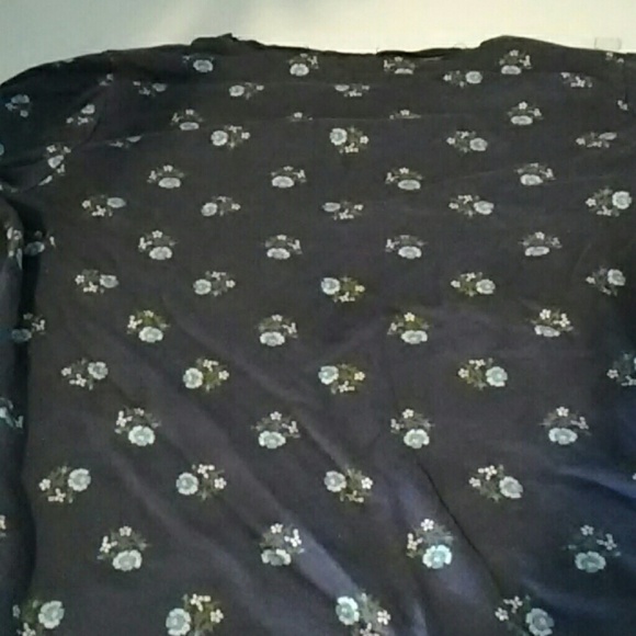 Top - Picture 3 of 3