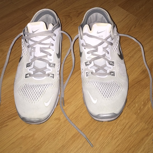 ON HOLD All white Nike 5.0